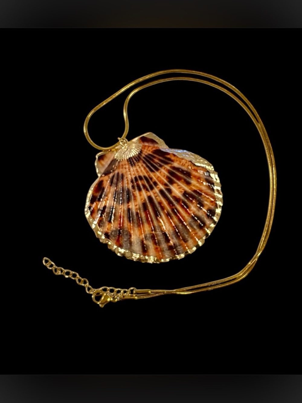 Handmade Leopard Print Shell Gold Necklace